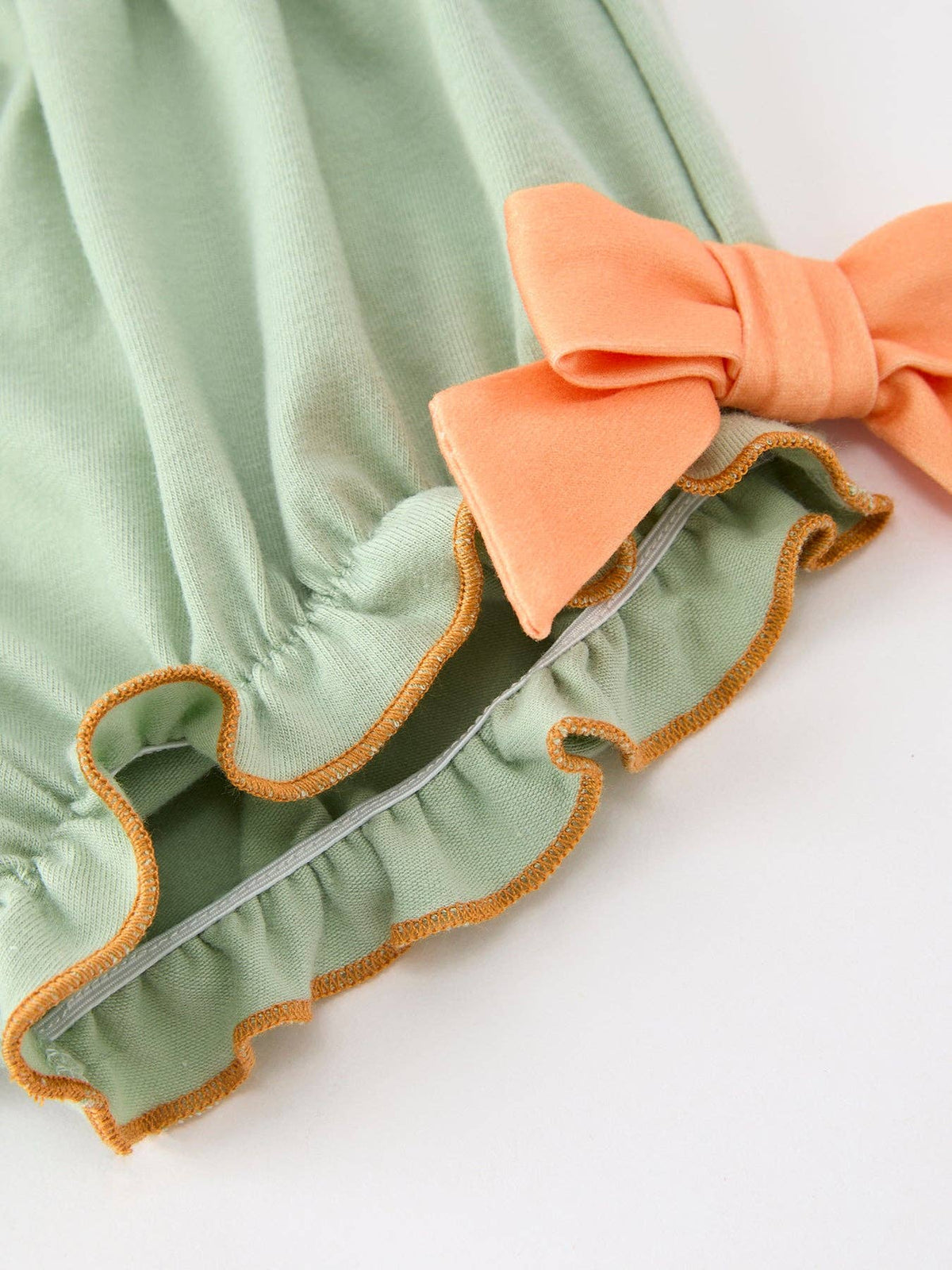 Green Gingham Pumpkin Ruffle Top & Bloomer Set