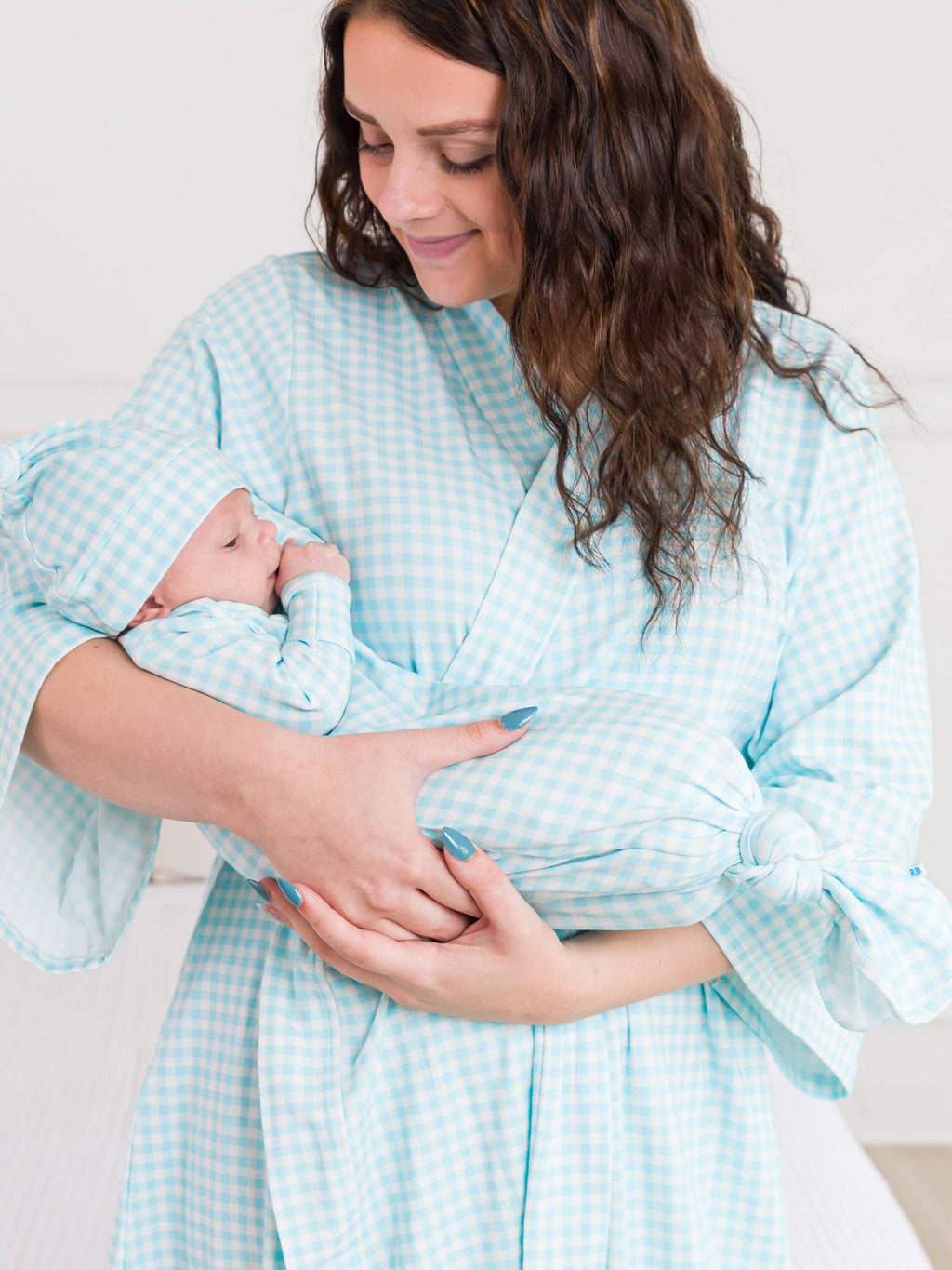 Blue Breeze Gingham SoftSnooze™ Knotted Gown & Beanie Set