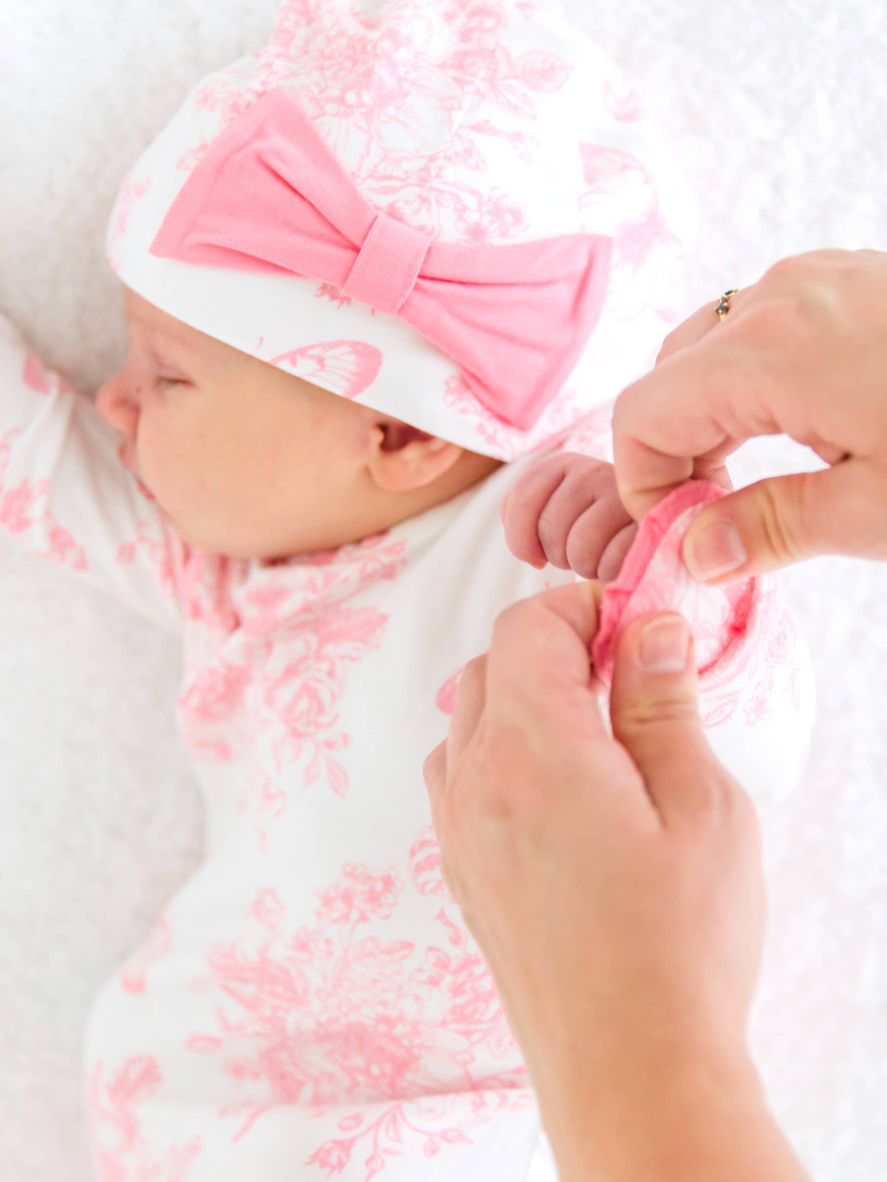 Pink Butterfly Garden Toile SoftSnooze™ Seersucker Bamboo Mommy & Me Robe